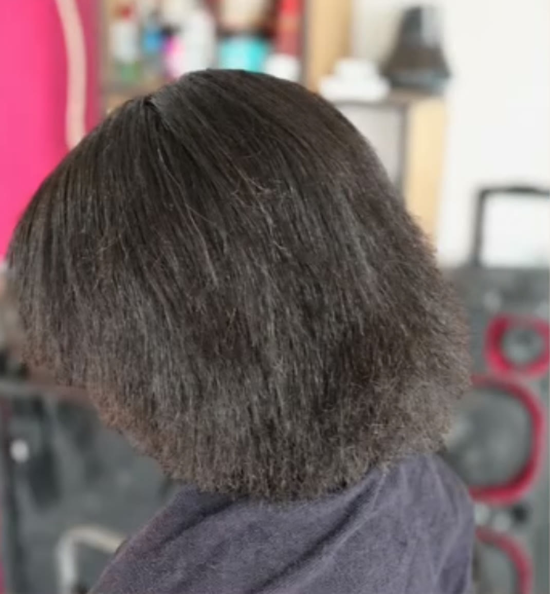 Cheveux avant le soin : secs et frisottés